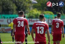 Mannschaft auf dem Weg zur zweiten Halbzeit