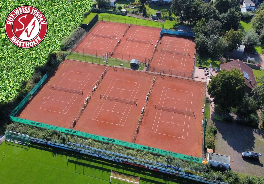 Ein Blick aus der Vogelperspektive auf unsere Tennisanlage