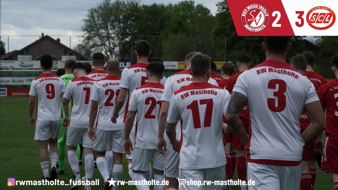Die Mannschaft betritt den Platz